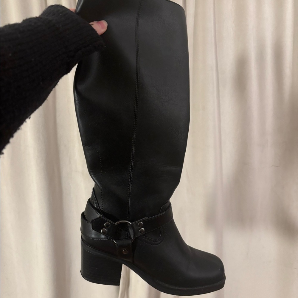 Black Knee High Boots | for going out or every day